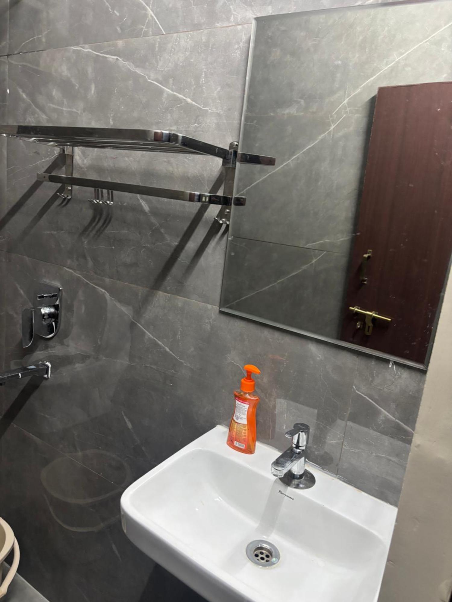 Nest Inn Homestay Tirupati Exterior foto